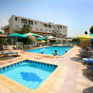 Petsas Apartments